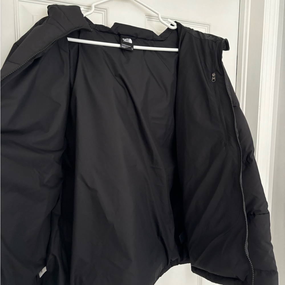 Women’s Frost Fall Hooded North Face Jacket- New with tags. - Picture 4 of 7